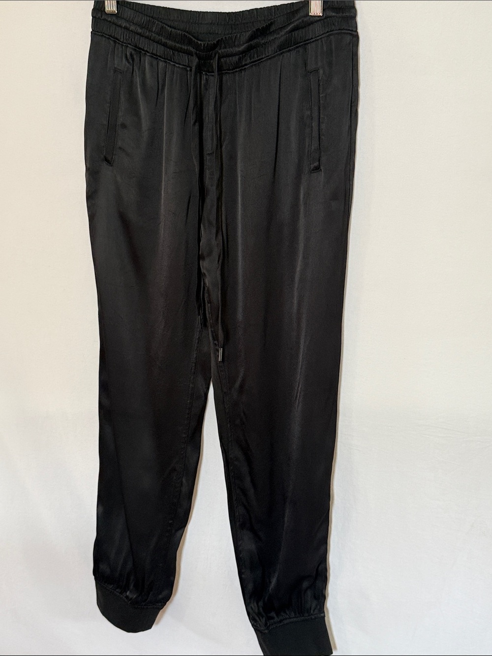Sanctuary - Dreamer Satin Jogger. Size S/P